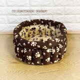 深めでスッポリ！シンプルなペットベッドMサイズ(肉球・茶＆うす茶)