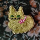一点物☆手刺繍☆金色猫のブローチの画像