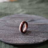 パドック（赤）＋ブナ（白）の木の指輪