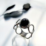 ブラックオニキス　10＊８mm　シルバーリング(送料無料)H-182Sの画像
