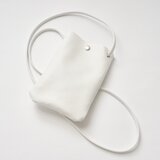 【日本製】本革シュリンクレザー サコッシュ スマホポシェット スマホポーチ 【ショルダー長さ自由調節】ホワイトの画像