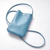 【日本製】本革シュリンクレザー サコッシュ スマホポシェット スマホポーチ 【ショルダー長さ自由調節】ライトブルーの画像