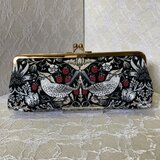 ウィリアムモリス　いちご泥棒　がま口　ペンケース【口金シルバー】