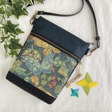 着物リメイク　マチ５㎝ポシェット　染め大島　蝶　ハンドメイド　