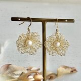 花　ピアス　イヤリング可　金アレ対応　ワイヤーレース　ワイヤー編み　パール　送料無料　ゴールド　可愛い