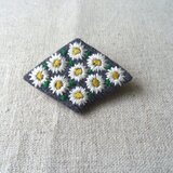刺繍ブローチ　野花の画像