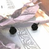 黒薔薇のピアス