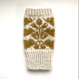 フランス模様の指なしミトン（生成×からし色）