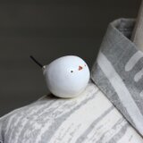 木彫り 置物にもなる肩乗りシマエナガ ブローチ RW