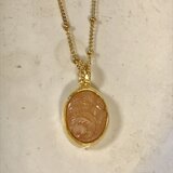 オレンジムーンストーン✳︎カービングカボション✳︎ペンダント