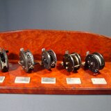 ハンドメイド  フライリール飾り台　重厚　花梨玉杢無垢材＆シルバー925