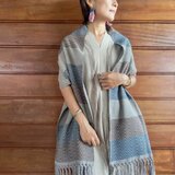 [セール]幾何学模様の手織りショール / 草木染めコットン/ グレー/ タイのフェアトレード製品