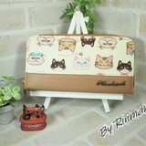 おすまし猫＆フェイクレザーの長財布（ベージュ）
