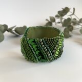 ビーズ刺繍バングル＊フォレストグリーン
