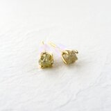 煌めくラフダイヤモンド原石K10ピアス-d IER-5501