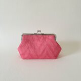 【マチ広がま口 /ヘリンボーン柄】チェリーピンク