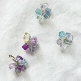 フローライトキューブのイヤリング/ピアス