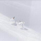 PIECE（クォーツ）ピアス＆イヤリング