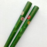 《再販》緑色の漆の摺り漆箸 〈漆絵に螺鈿・ポピー〉の画像