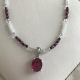 ルビーネックレス