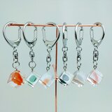 浮かぶ天然石のキーホルダー スクエア Ｎｏ．1～9