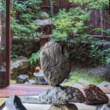 出張　石オブジェ積み上げ　オーダの画像