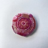 ピンク　ブローチの画像