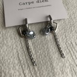 チェーンピアス