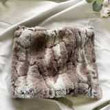 ラビットエコファーのボリュームネックウォーマー／ミックス