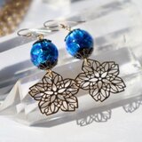 桜のピアス ホタルガラス 14KGF ほたる玉 蓄光 とんぼ玉 青 ブルー