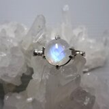 レインボームーンストーンのリング