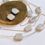 大粒真珠のロングネックレス　スクエア