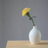 白い磁器の一輪挿し -9の画像