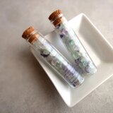 鉱物標本 ■ フローライト ■ さざれ石小瓶入り