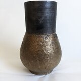 ブロンズ花器の画像