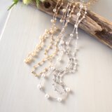 きらめくロングネックレス