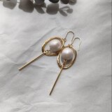 ゆれるコットンパールのピアス