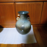 信楽土自然釉掛け分け花器の画像
