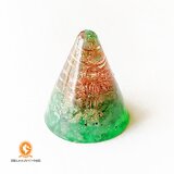 アセンションクラウン〜アース・スターチャクラ ミニ円すい エメラルド オルゴナイトの画像