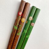 《数量限定・2膳セット》漆絵に螺鈿・ポピーの摺り漆箸(緑色漆と生漆)の画像