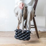 黒革メッシュのかごバスケット / ショルダーバッグの画像