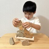 木のおもちゃ　海の生き物バランスシーソーの画像