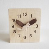 ネコのスクエアー置き時計の画像