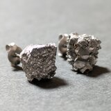 玉鋼の煌めきピアス（中）