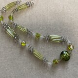 グリーングリーンネックレス