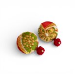 《ピアス》京都西陣織金襴の色鮮やかな桜と絹巻き水引玉結びのくるみボタンのピアス