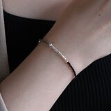 svart og pýrít bracelet：天然石パイライト/ブラックスピネル/シルバー　ビーズブレスレット　黒の画像