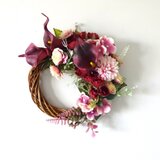 ワインレッドのカラーのリース