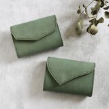小さくてもしっかり収納 札入れ付きコンパクト財布  イタリアンレザー　グリーン　受注制作　三つ折り財布の画像