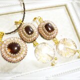 紅茶色の雫ネックレスとレクタングルピアスセット　ブラウン　ビーズ刺繍　【fa2-0365】fantastic flowery